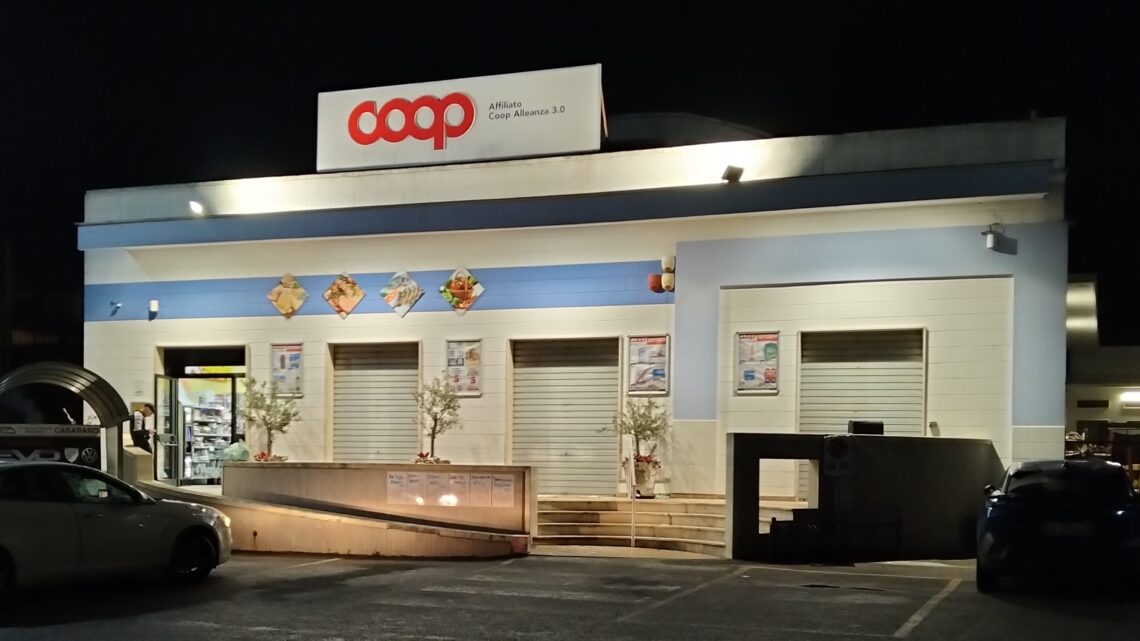 In serata, verso le ore 19, rapina al “Supermercato Coop” di via Roma